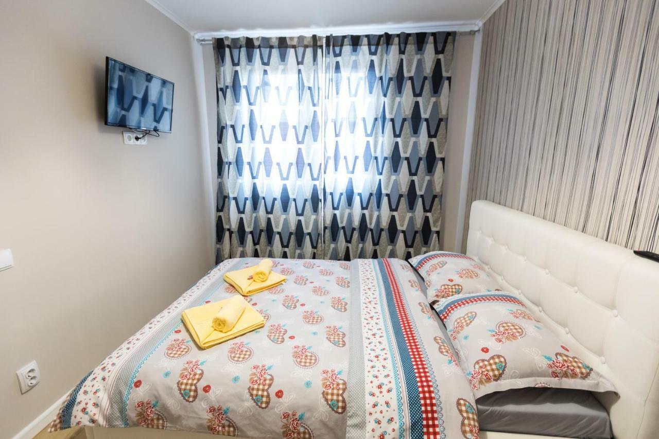 Sunshine Apartament เตอร์กู-มูเรช ภายนอก รูปภาพ