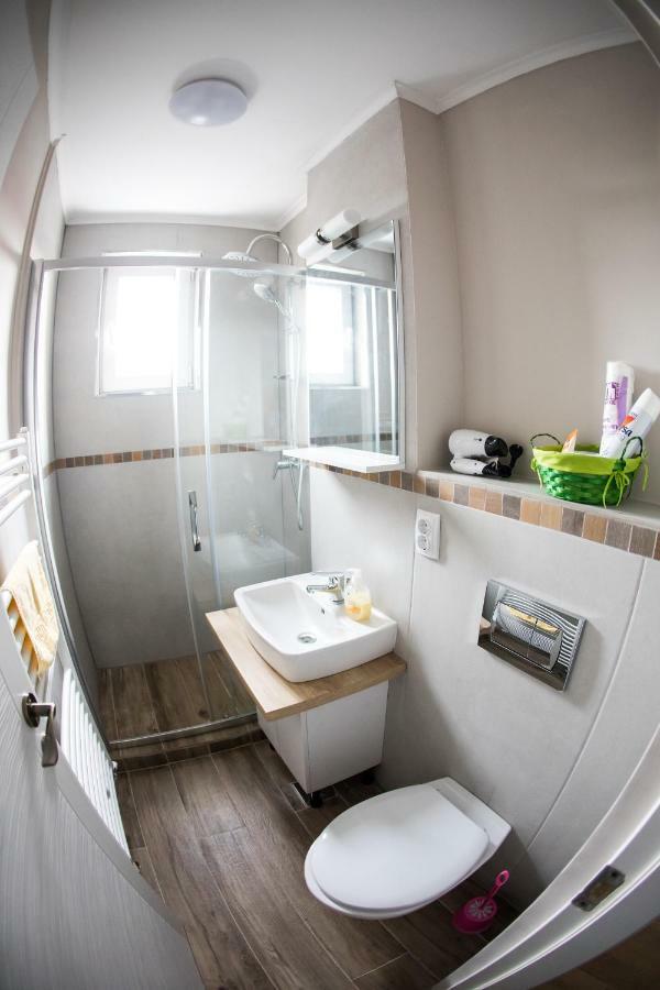 Sunshine Apartament เตอร์กู-มูเรช ภายนอก รูปภาพ